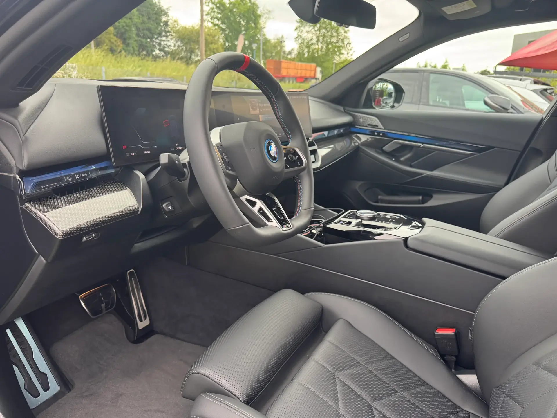 BMW i5 M60 30