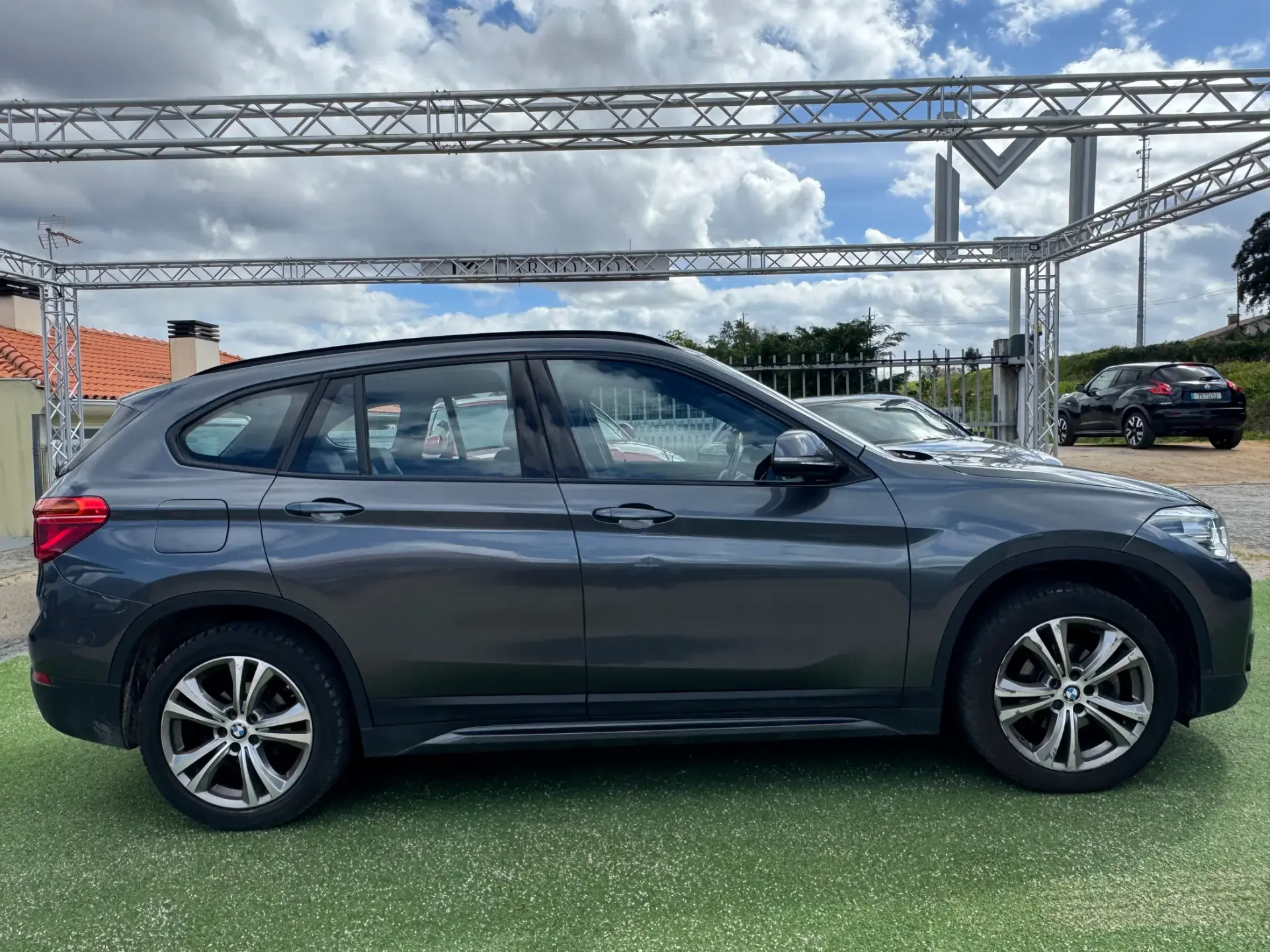 BMW X1 16 d sDrive Auto Line Sport 2