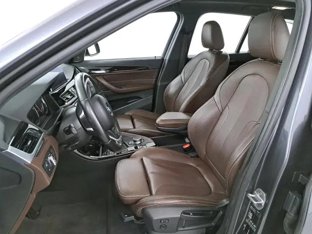 BMW X1 16 d sDrive Auto Line Sport 15