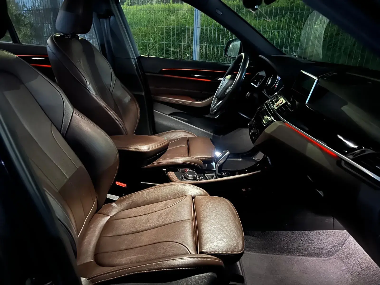 BMW X1 16 d sDrive Auto Line Sport 25