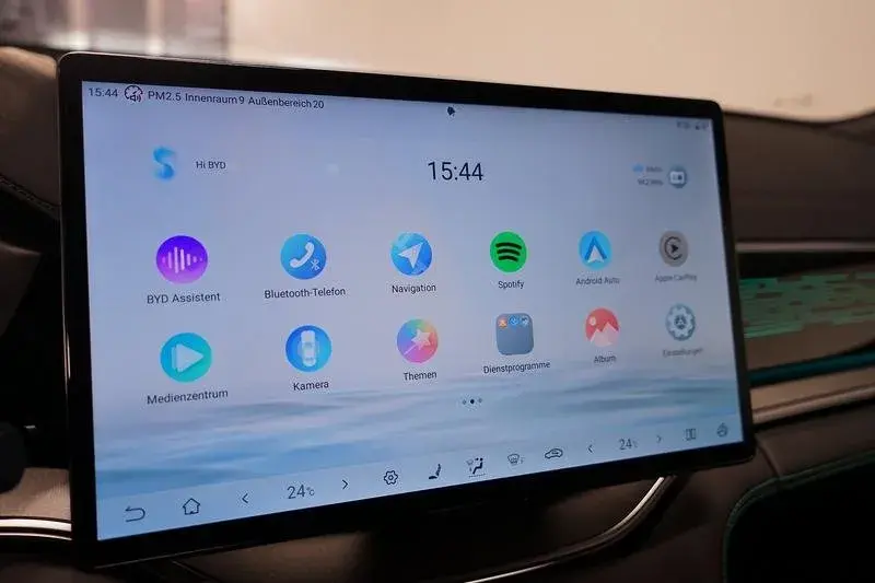 BYD Seal U 87 kWh design 29