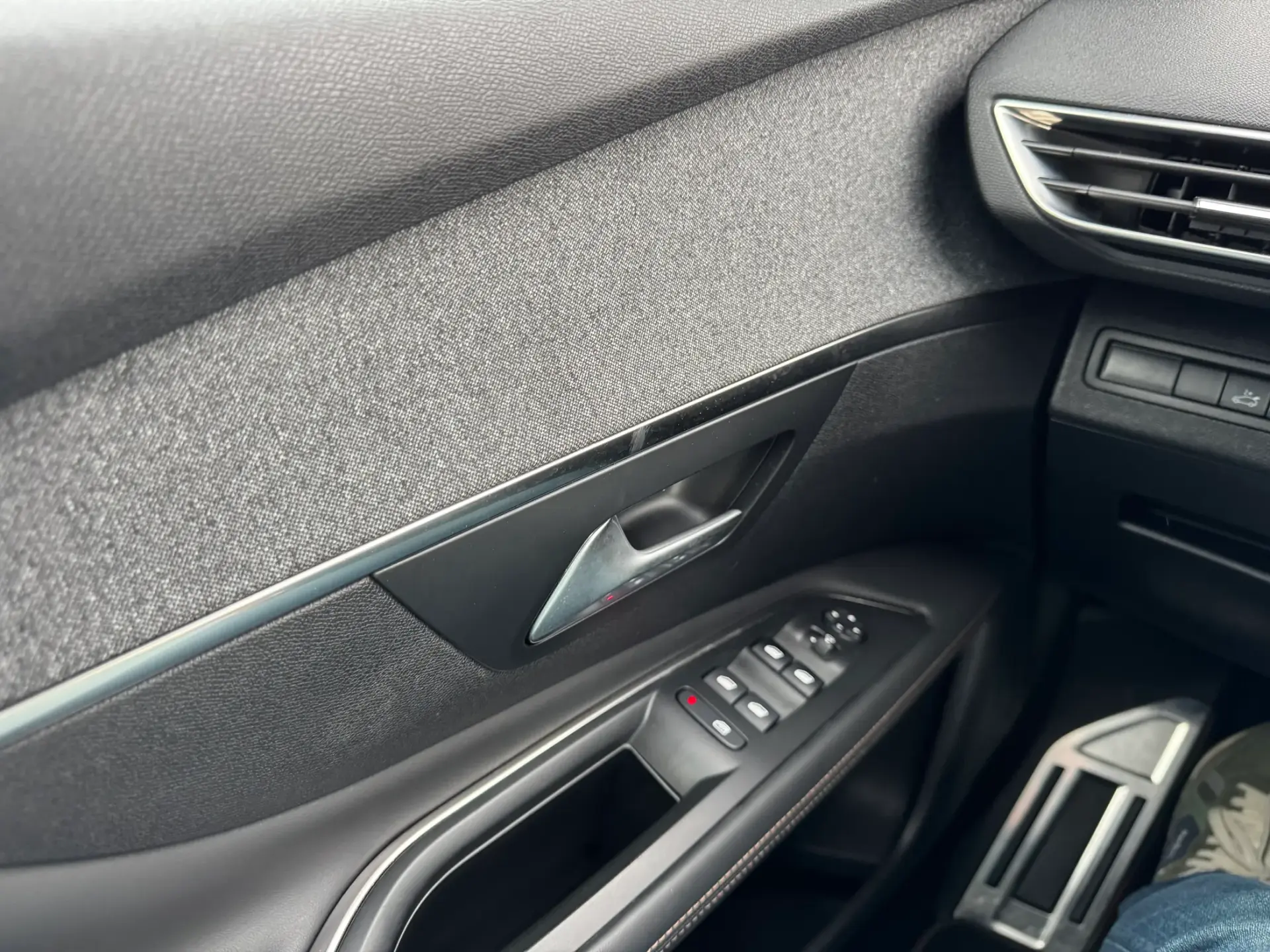 Peugeot 3008 1.6 BlueHDi GT Line EAT6 17