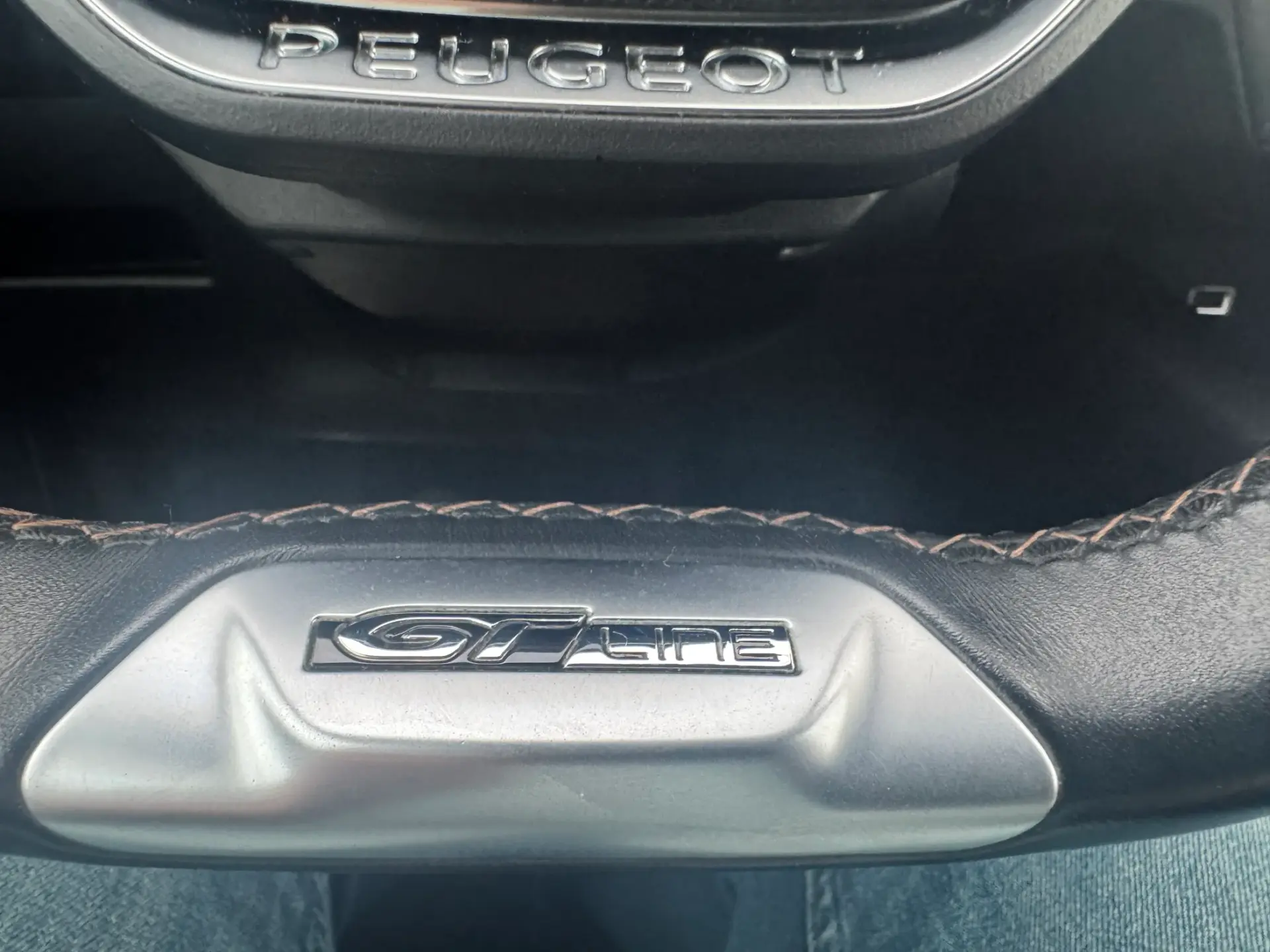 Peugeot 3008 1.6 BlueHDi GT Line EAT6 18