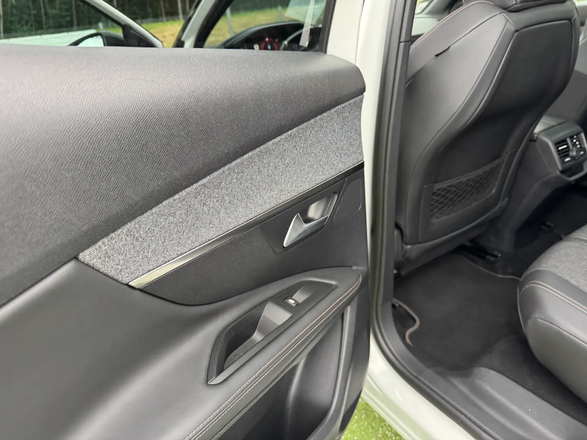 Peugeot 3008 1.6 BlueHDi GT Line EAT6 25