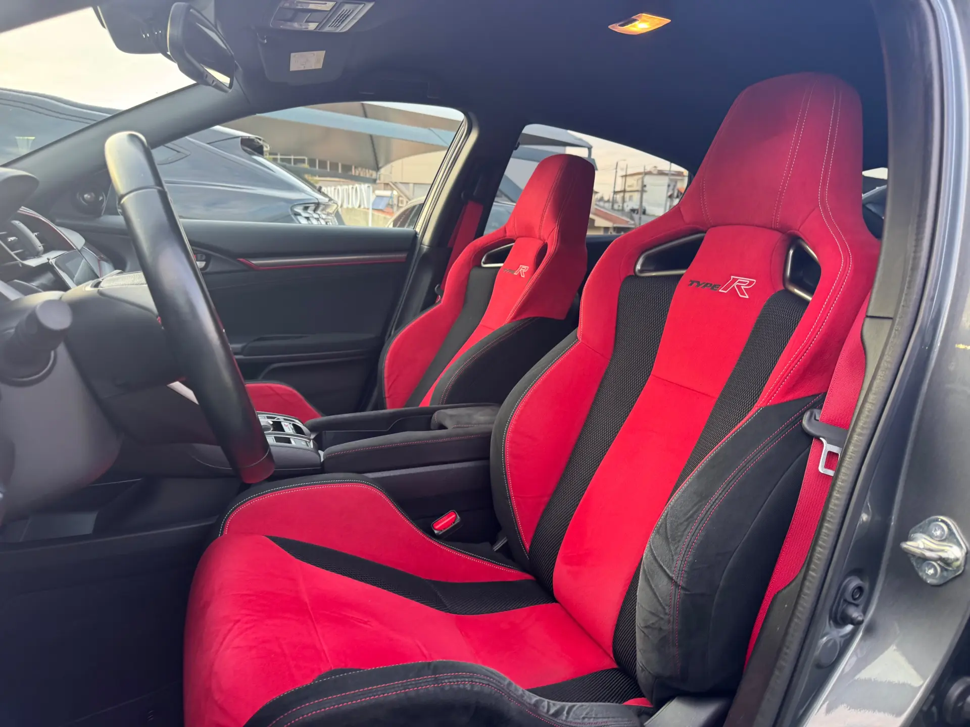 Honda Civic 2.0 i-VTEC Type-R GT 52