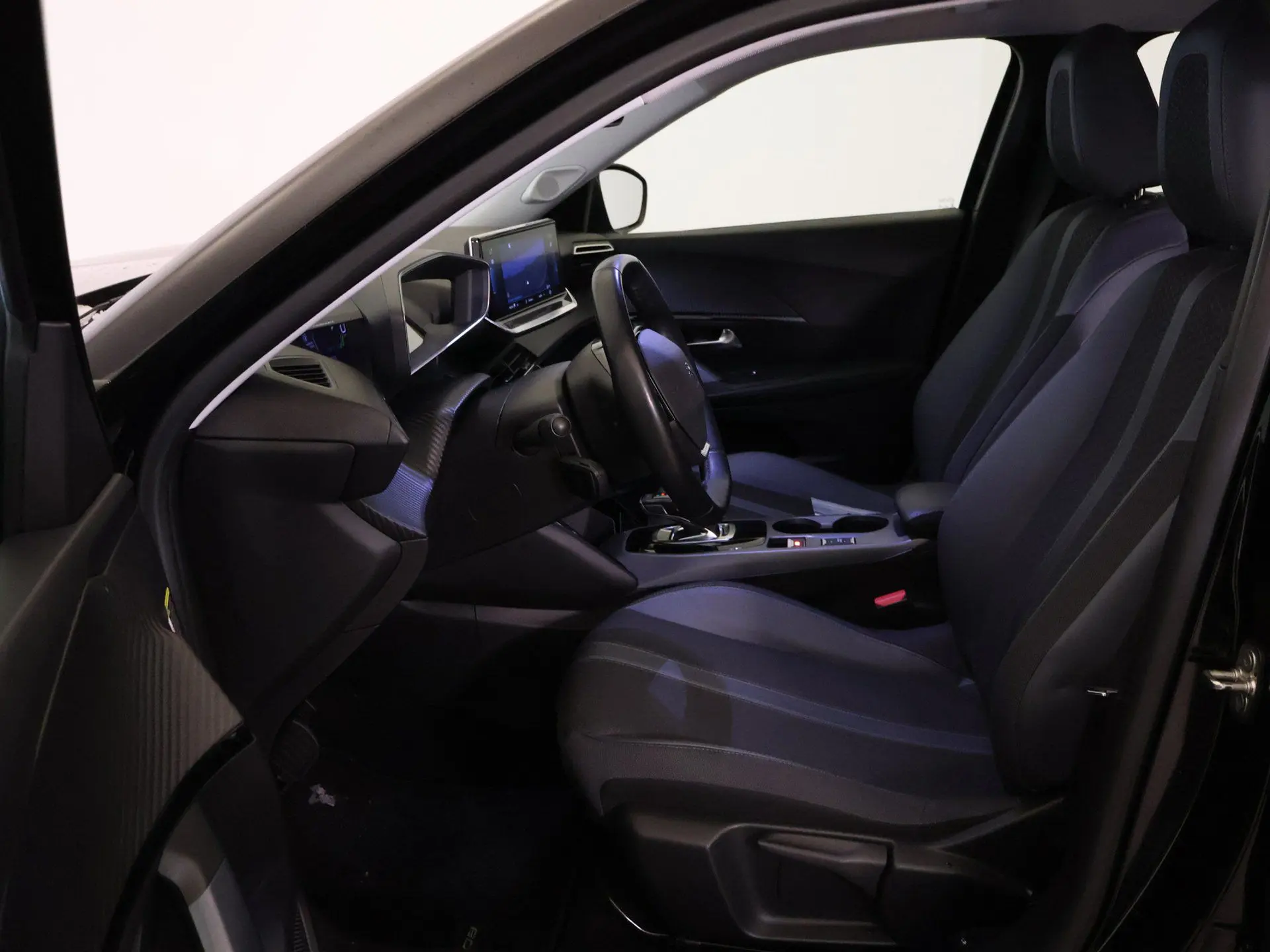 Peugeot e-2008 50 kWh Allure Pack 6