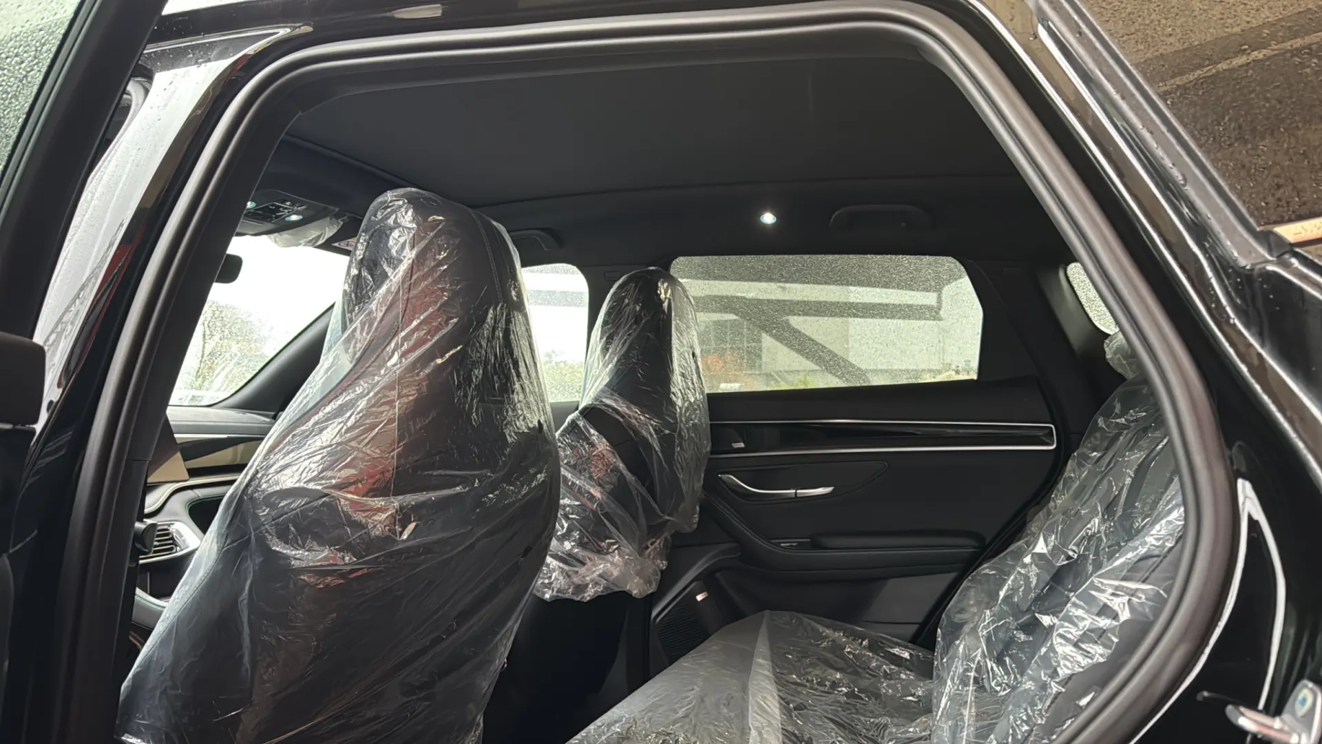 BYD Seal U 87 kWh design 10