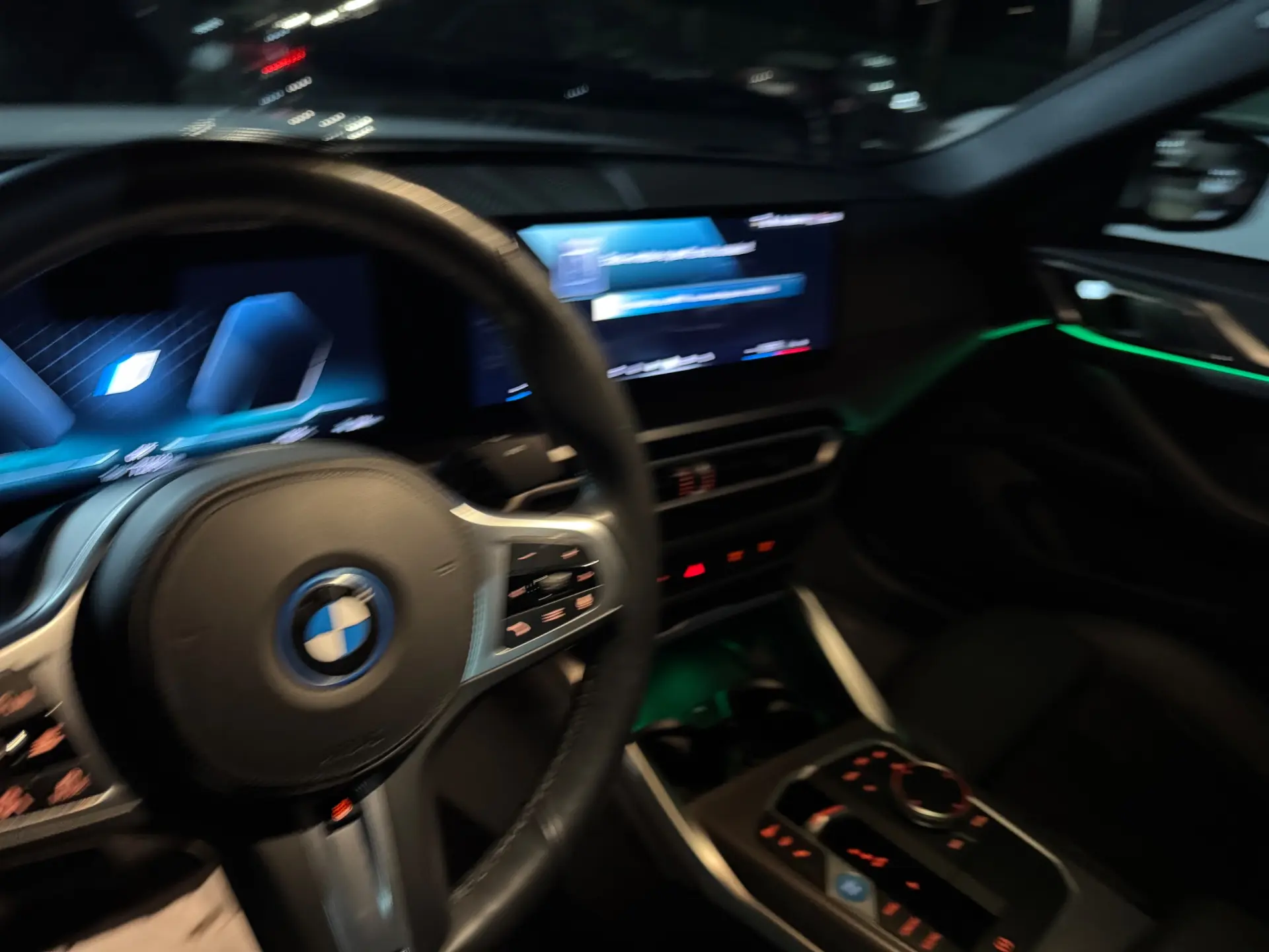 BMW i4 eDrive40 Pack Desportivo M 33