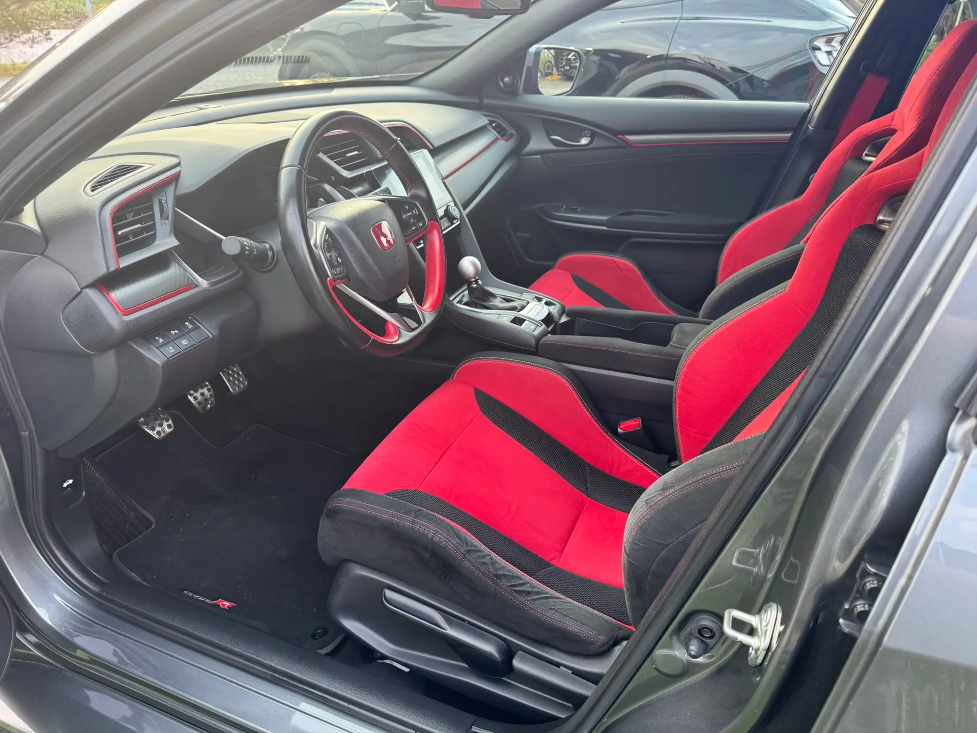 Honda Civic 2.0 i-VTEC Type-R GT 47