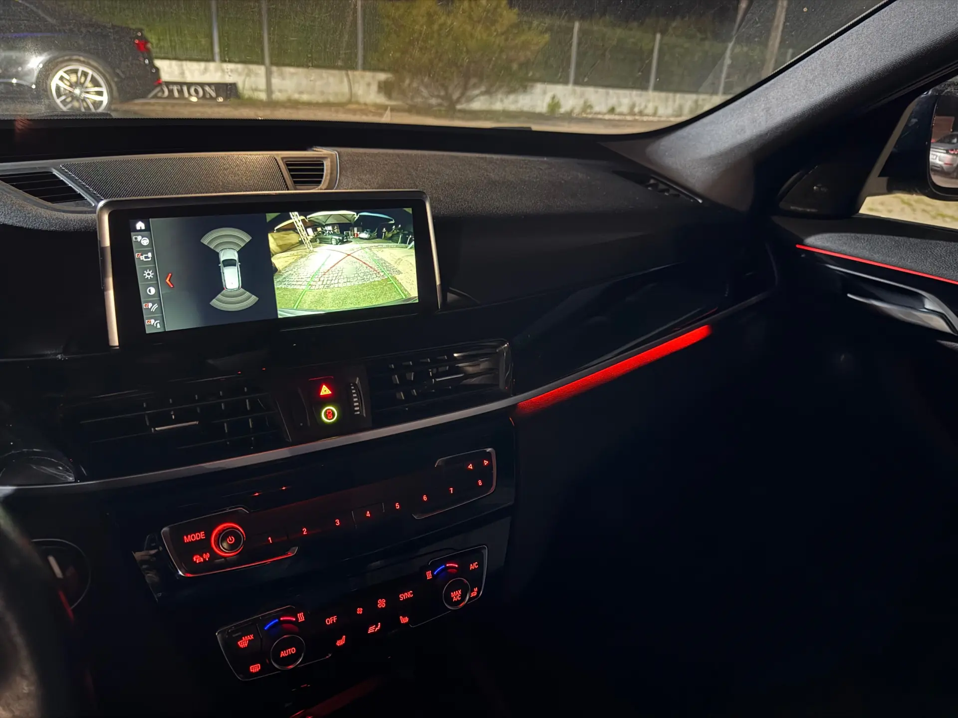 BMW X1 16 d sDrive Auto Line Sport 44