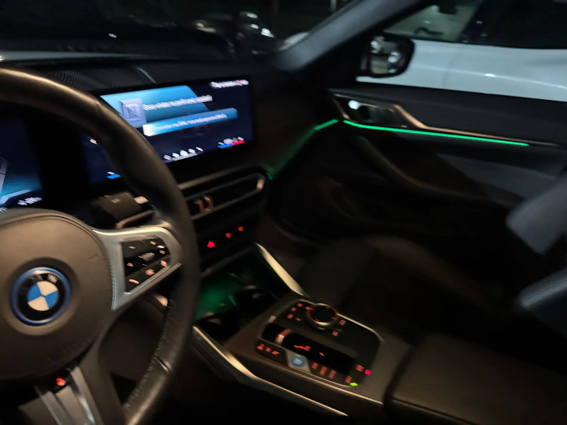 BMW i4 eDrive40 Pack Desportivo M 34