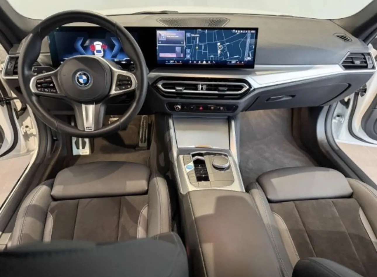 BMW i4 eDrive40 Pack Desportivo M 15