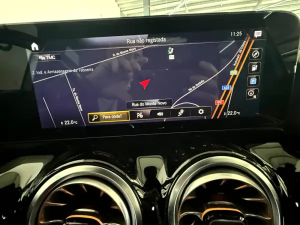 Mercedes-Benz EQA 250 AMG Line 28