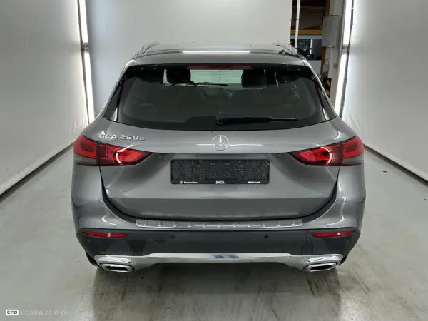 Mercedes-Benz GLA 250 e 8G-DCT Progressive 11