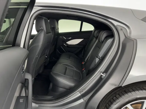 Jaguar I-Pace EV400 AWD HSE 6