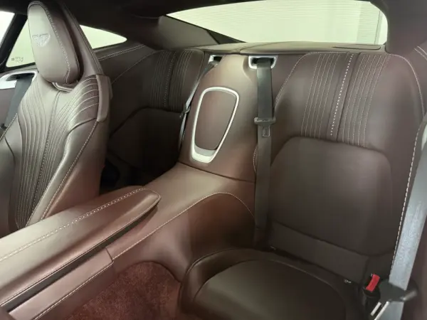 Aston Martin DB11 Coupé V8 Auto 26