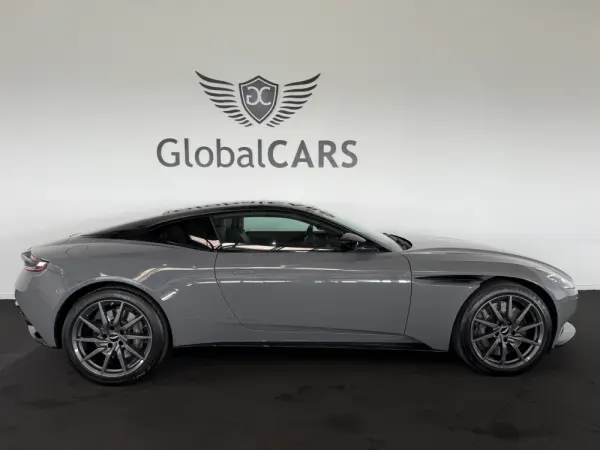 Aston Martin DB11 Coupé V8 Auto 47