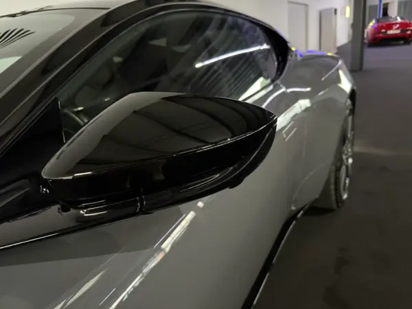 Aston Martin DB11 Coupé V8 Auto 59