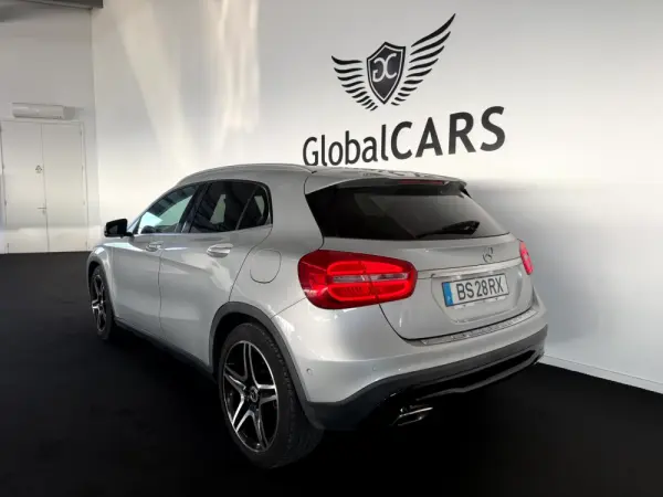 Mercedes-Benz GLA 200 CDi Urban Aut. 11