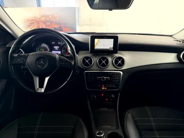 Mercedes-Benz GLA 200 CDi Urban Aut. 16