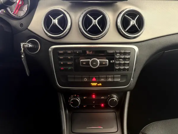 Mercedes-Benz GLA 200 CDi Urban Aut. 19