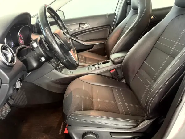 Mercedes-Benz GLA 200 CDi Urban Aut. 22