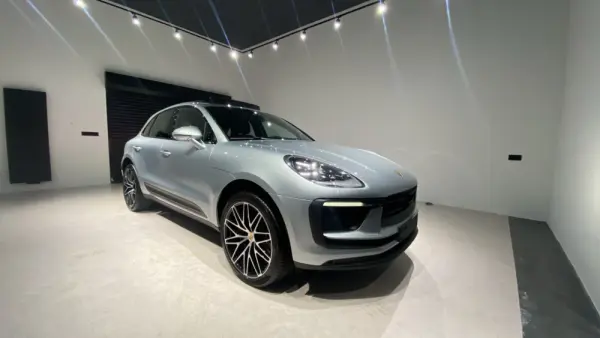 Porsche Macan Outro 2