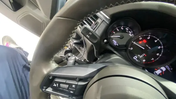 Porsche Macan Outro 31