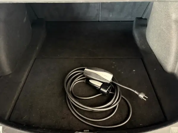 Tesla Model 3 Standard RWD Plus 10