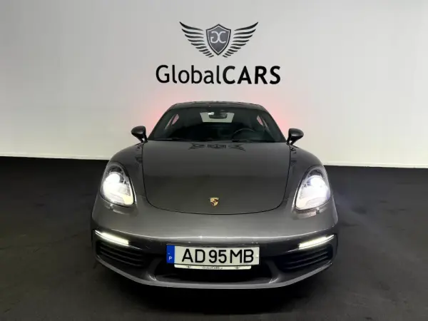 Porsche 718 Cayman 2