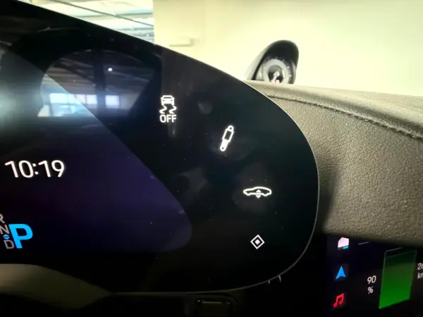 Porsche Taycan 4S 33