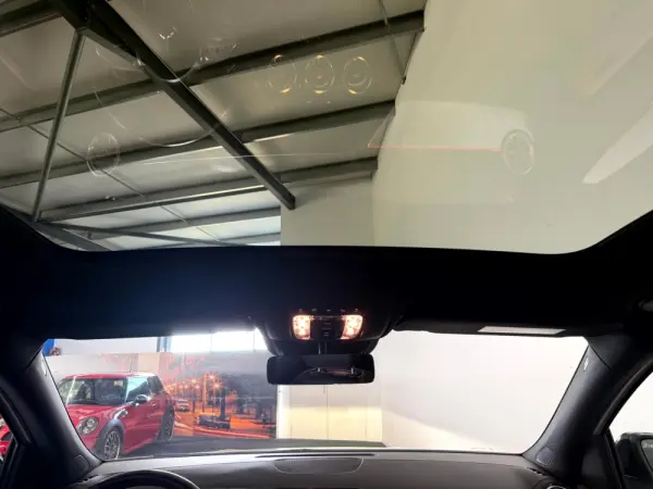 Mercedes-Benz EQA 250 AMG Line 17