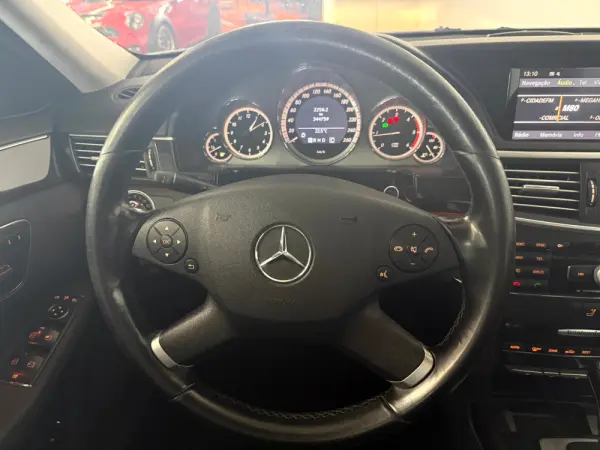 Mercedes-Benz E 250 CDi Elegance BlueEfficiency Auto. 21