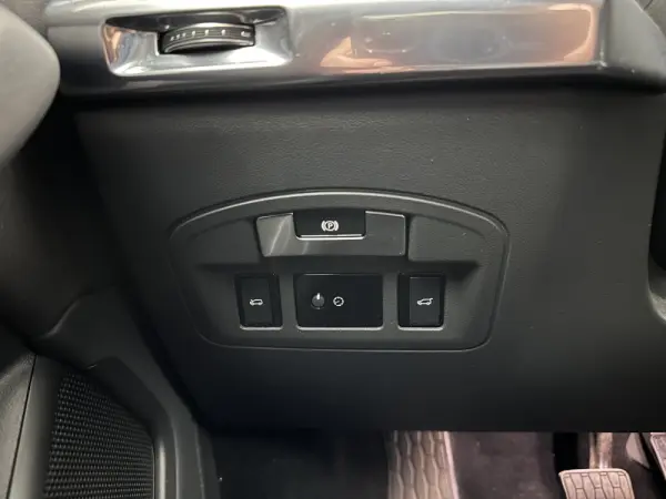 Jaguar I-Pace EV400 AWD HSE 28