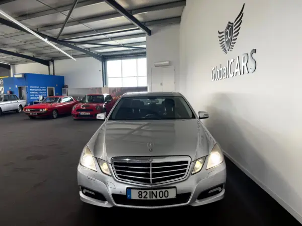 Mercedes-Benz E 250 CDi Elegance BlueEfficiency Auto. 34