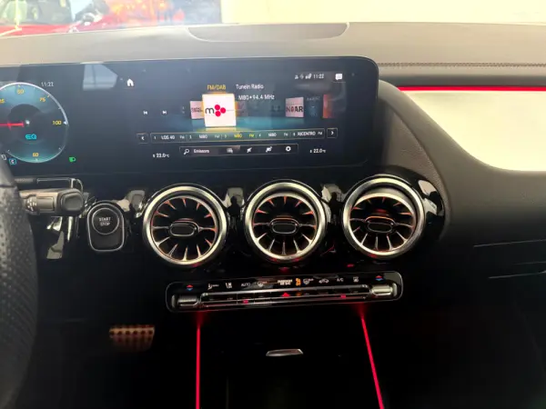 Mercedes-Benz EQA 250 AMG Line 15