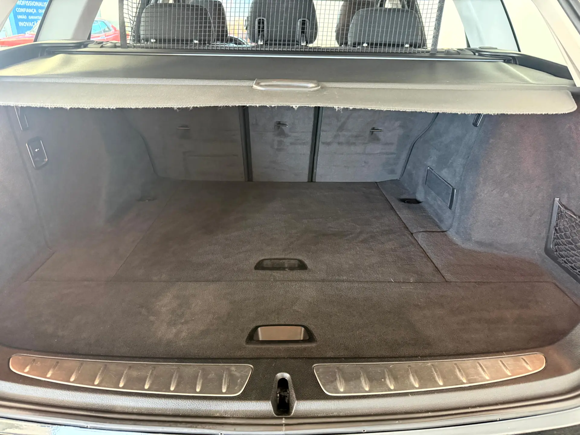 BMW 318 d Navigation 12