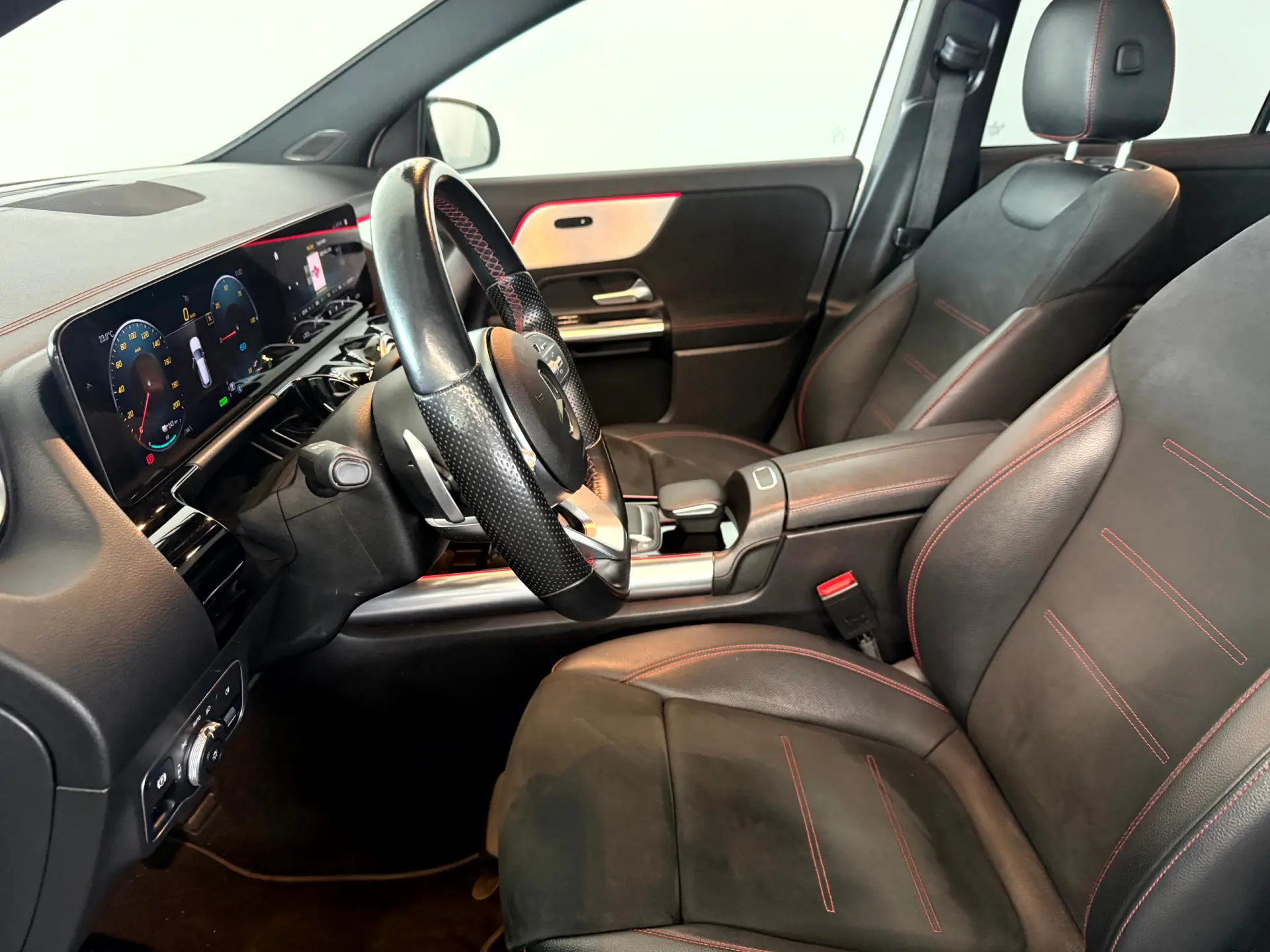 Mercedes-Benz EQA 250 AMG Line 20