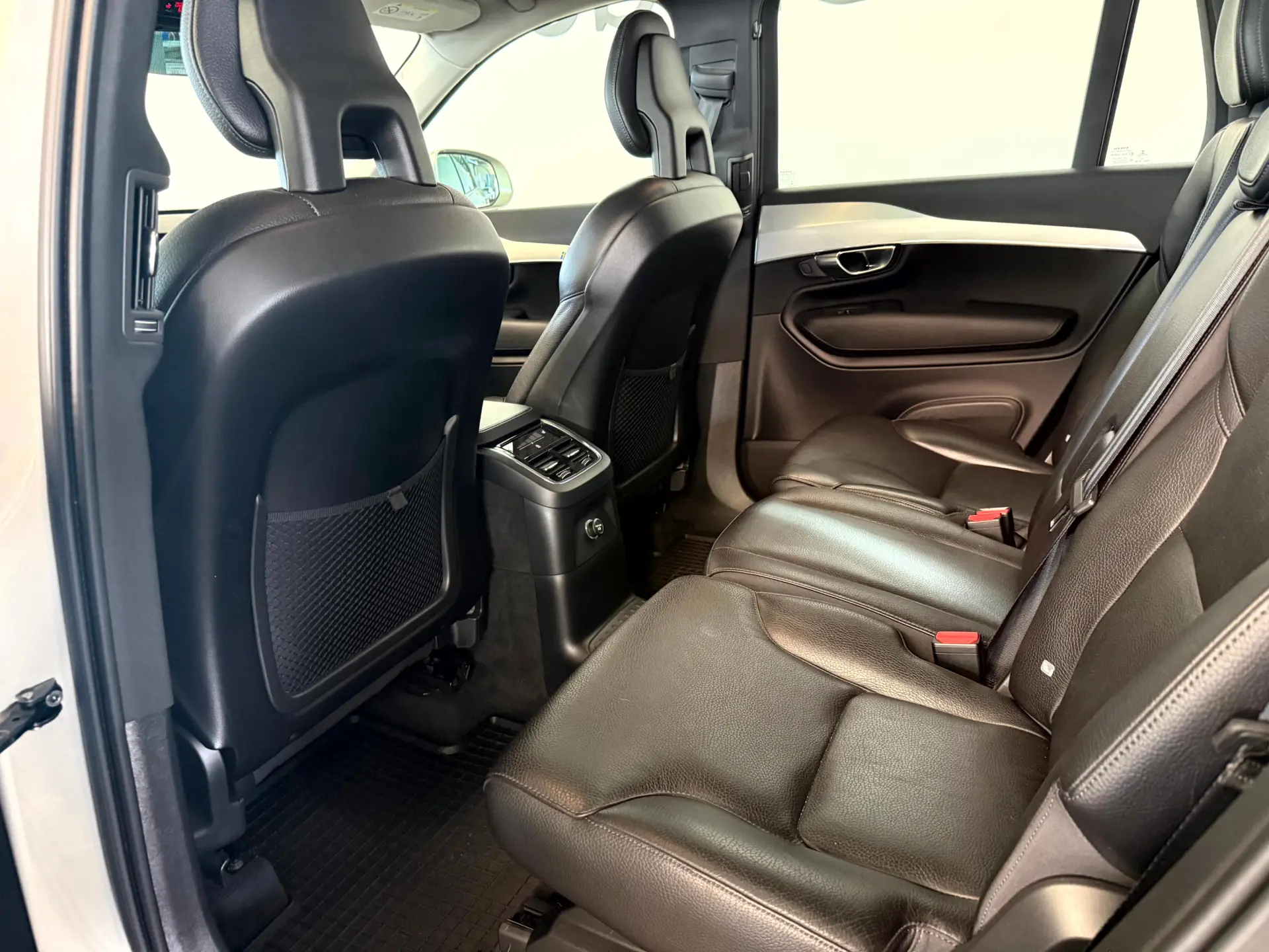 Volvo XC 90 2.0 T8 PHEV Excellence AWD 17