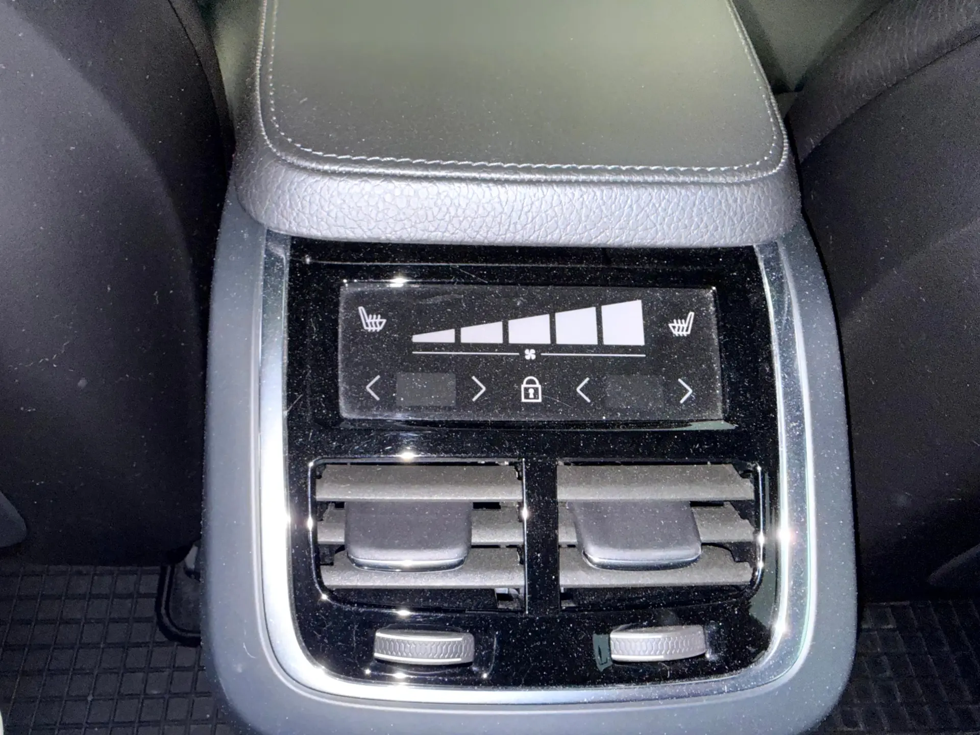 Volvo XC 90 2.0 T8 PHEV Excellence AWD 19