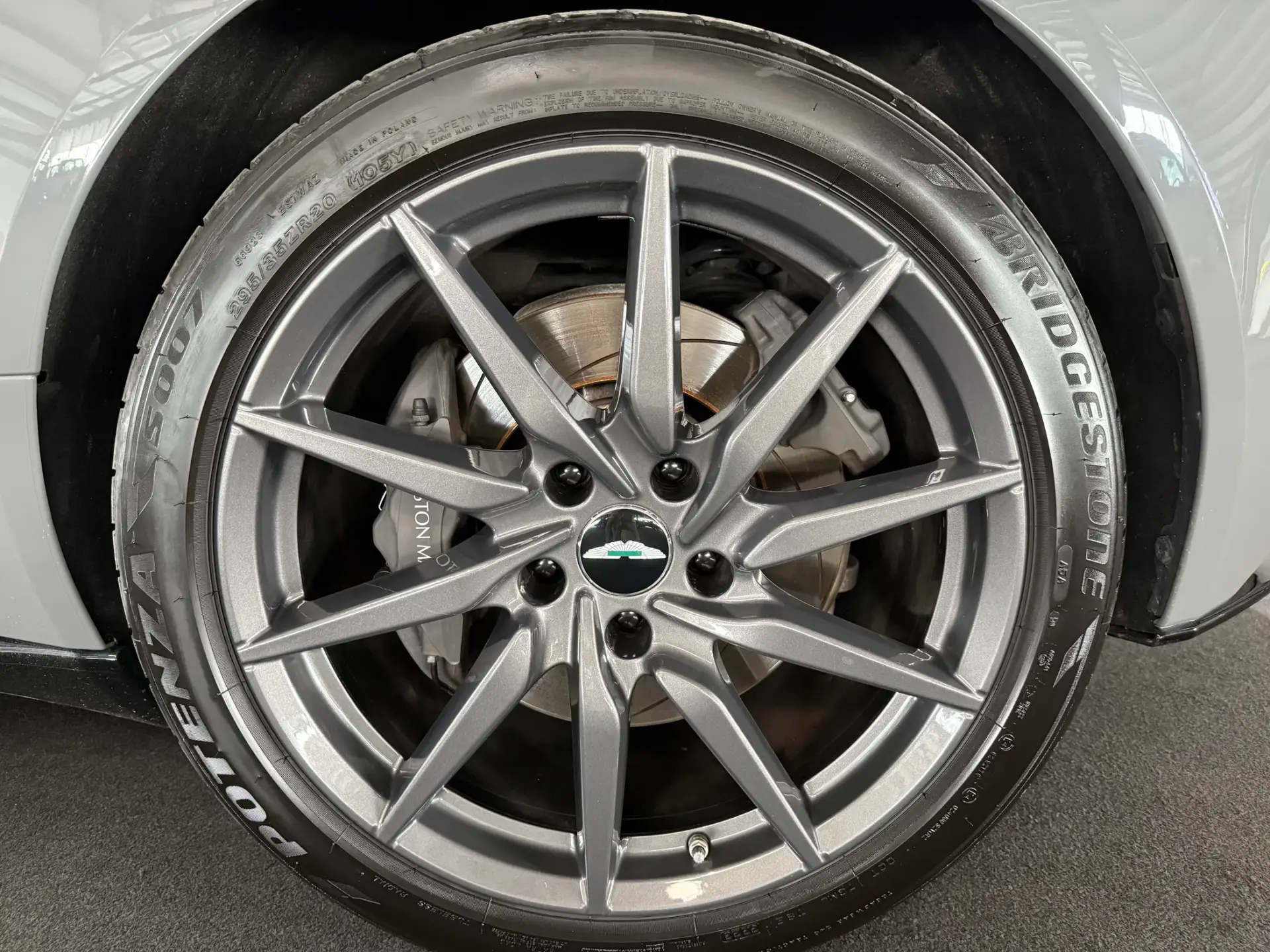 Aston Martin DB11 Coupé V8 Auto 5