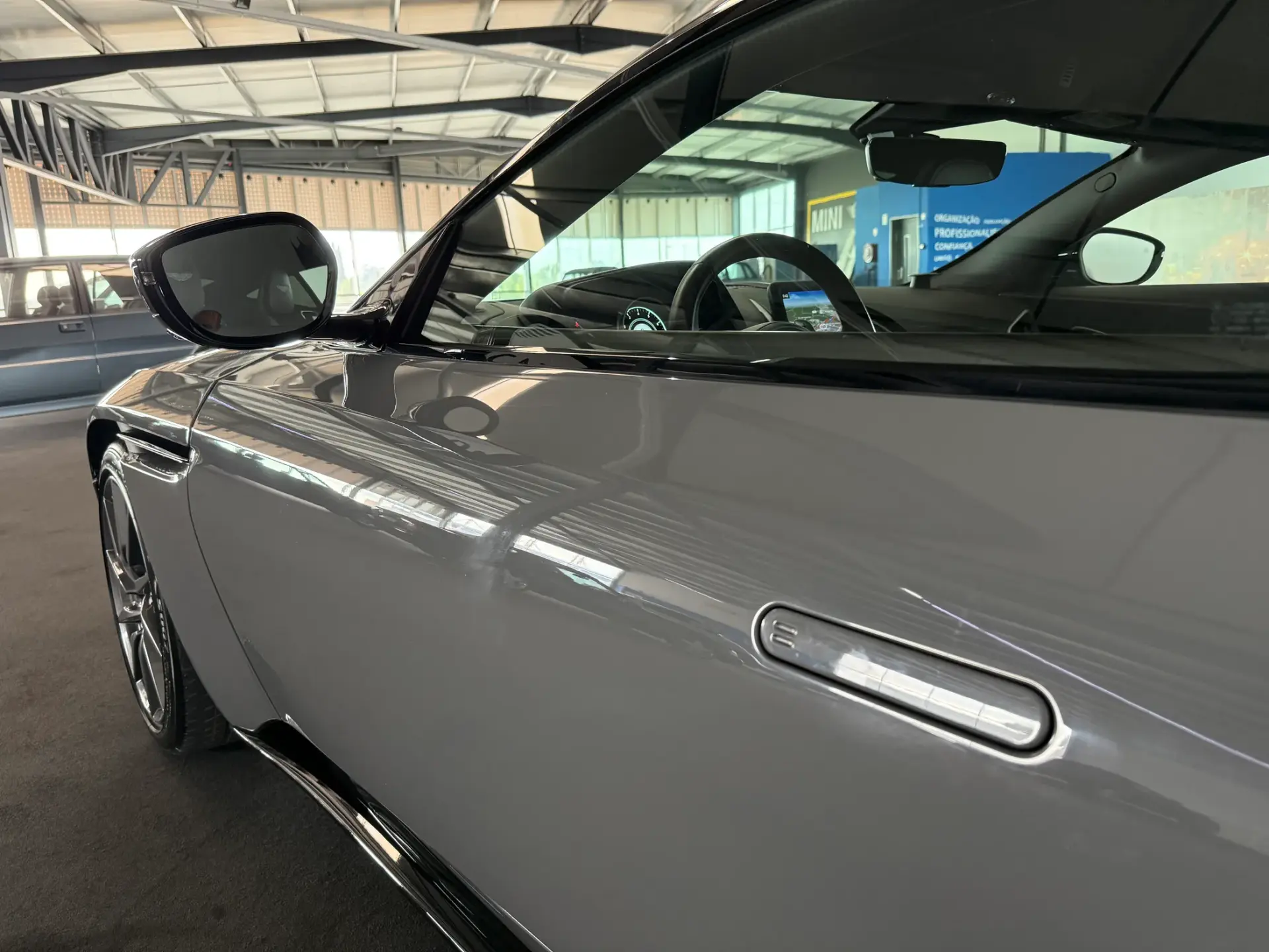 Aston Martin DB11 Coupé V8 Auto 45