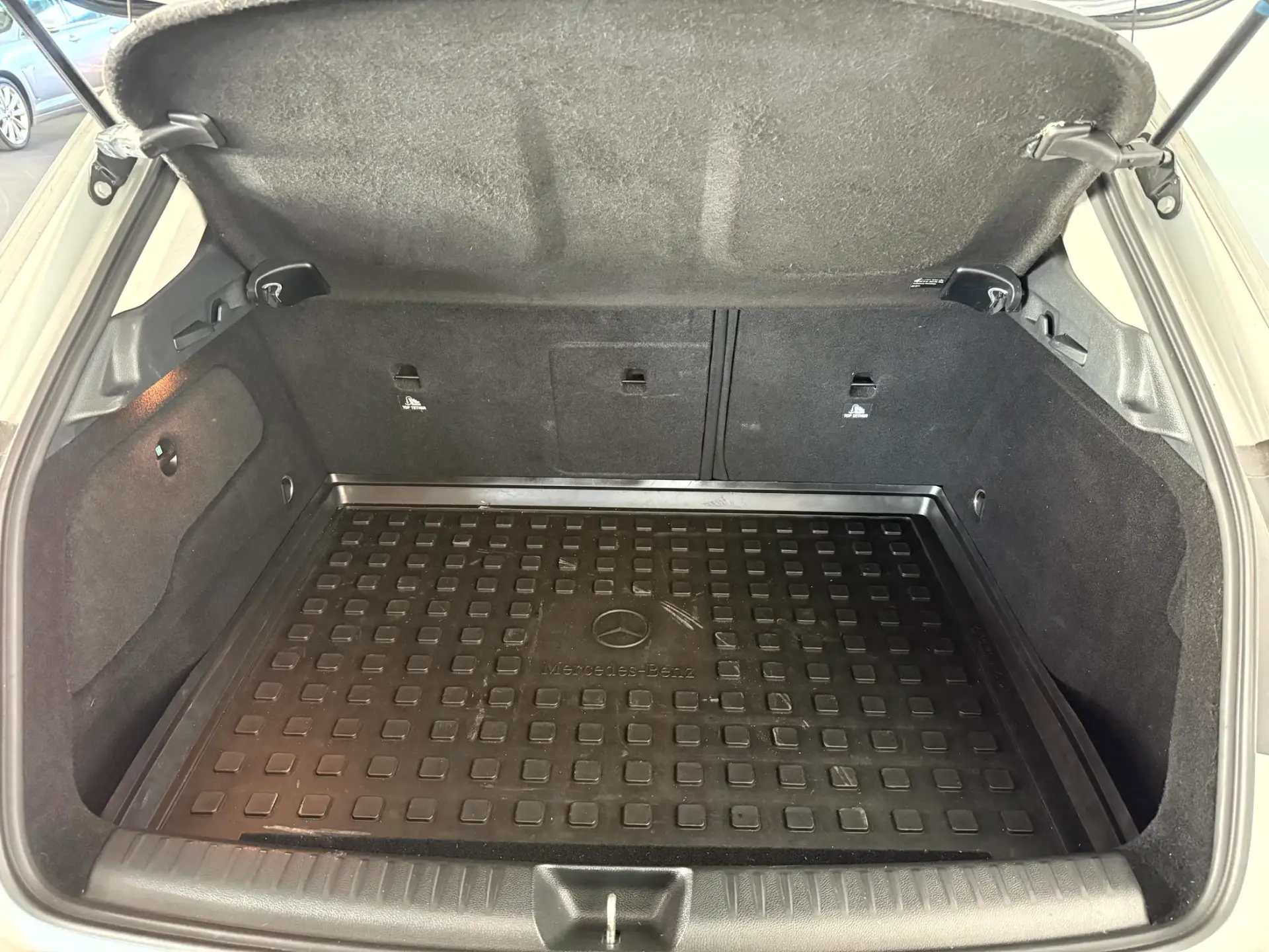 Mercedes-Benz GLA 200 CDi Urban Aut. 14