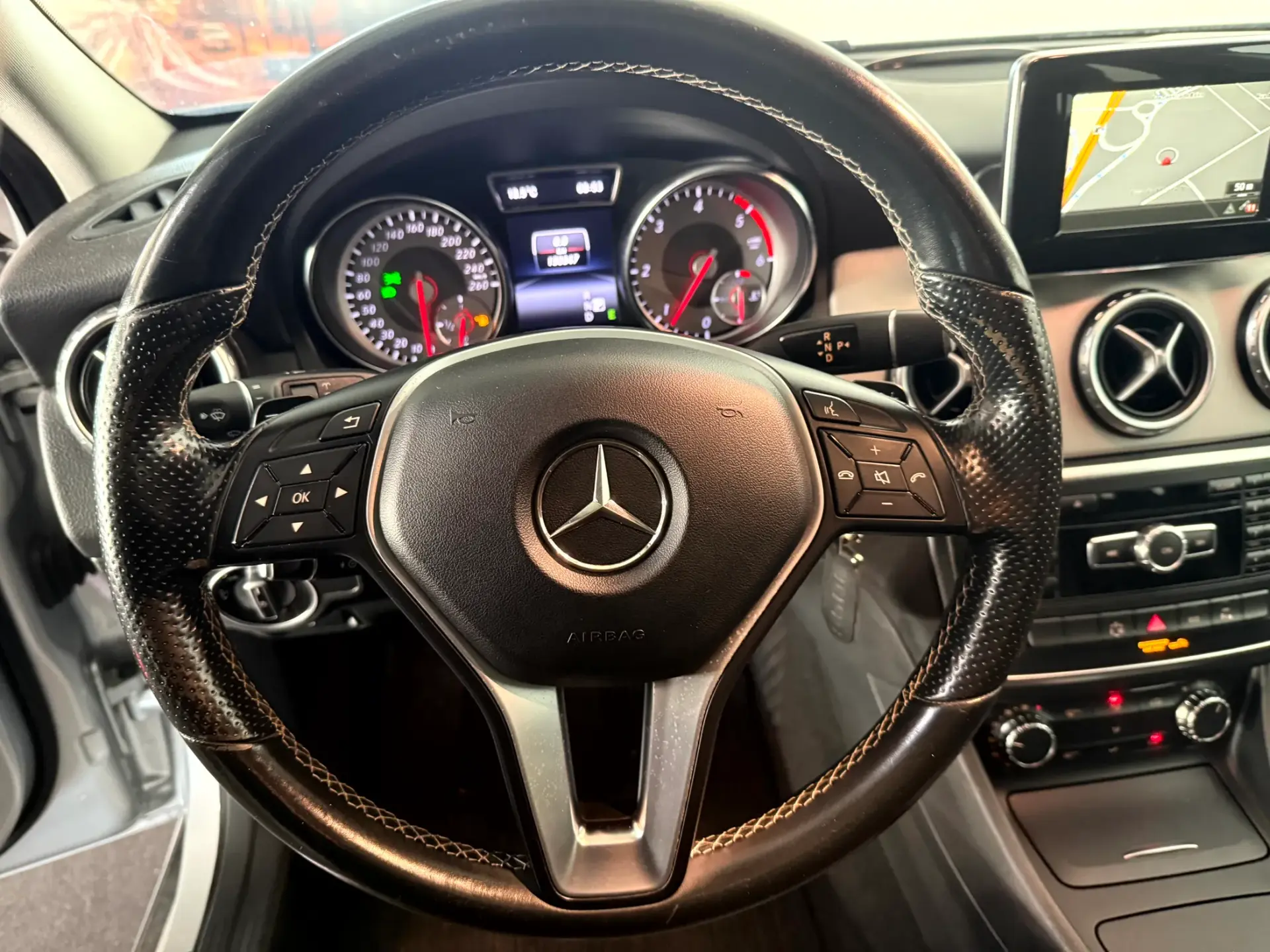 Mercedes-Benz GLA 200 CDi Urban Aut. 26