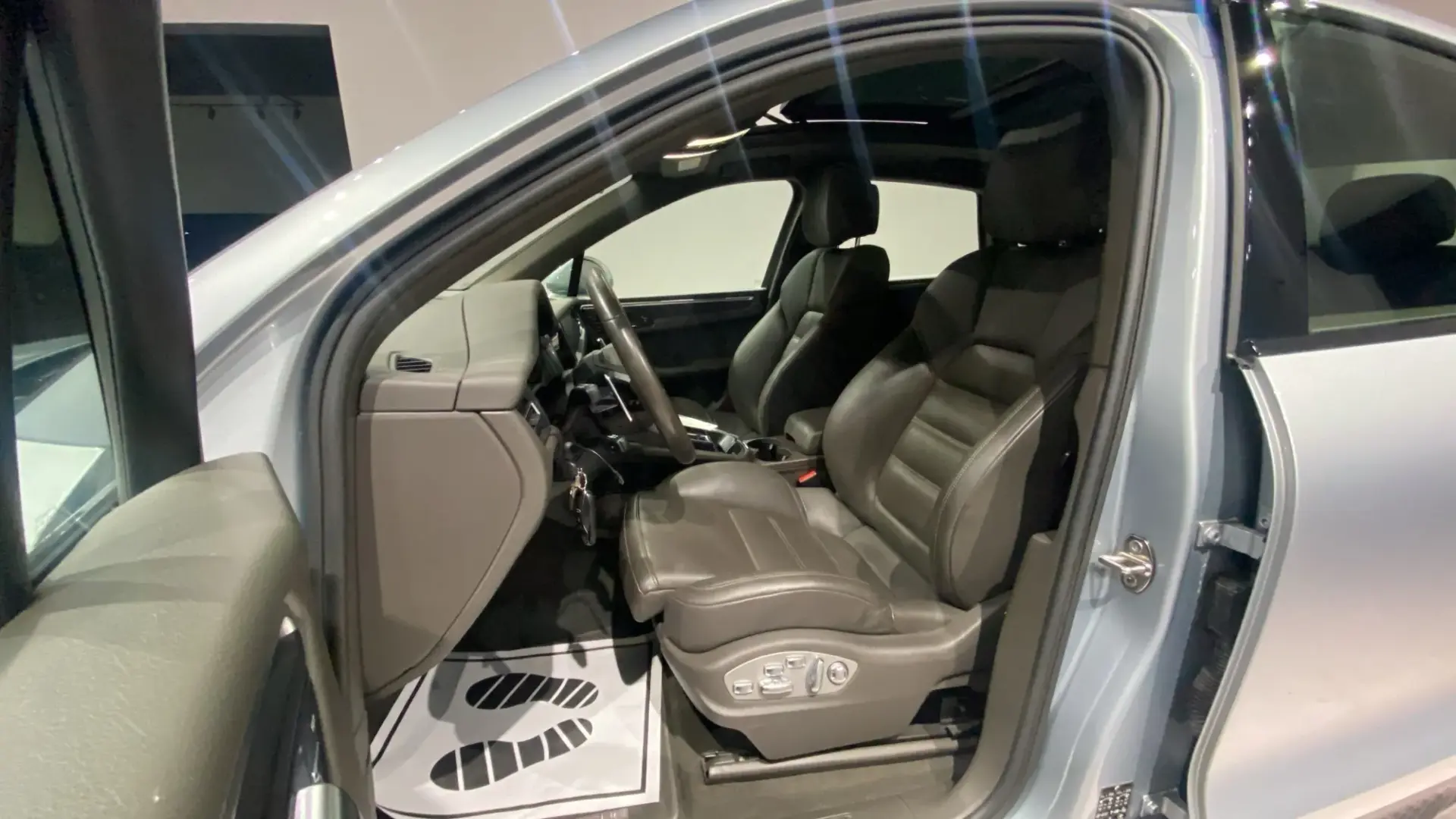 Porsche Macan Outro 7