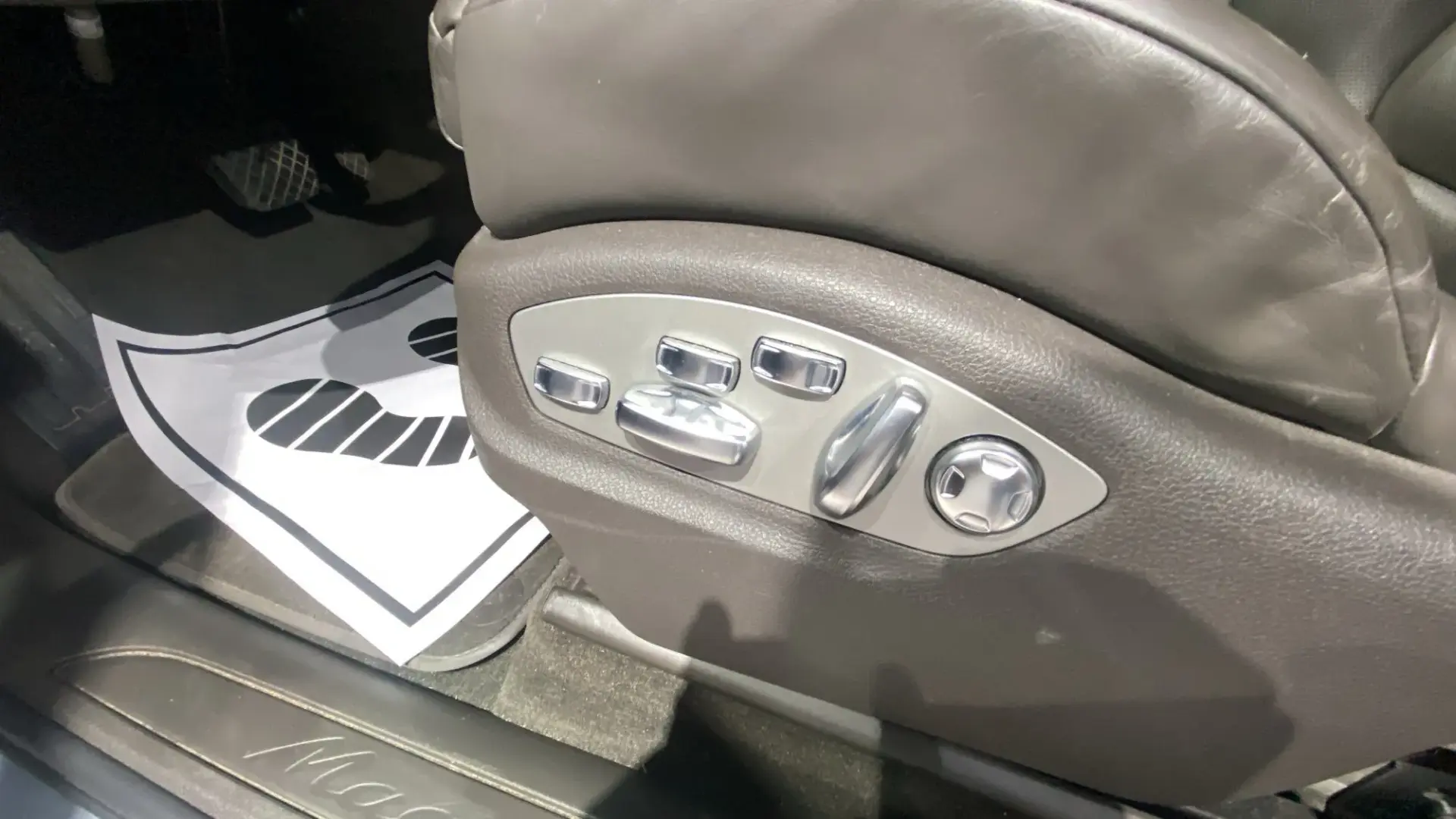 Porsche Macan Outro 20