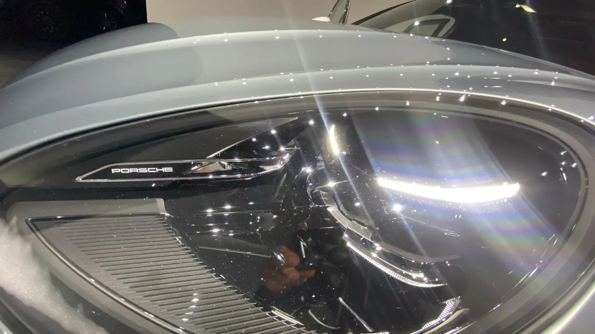 Porsche Macan Outro 28