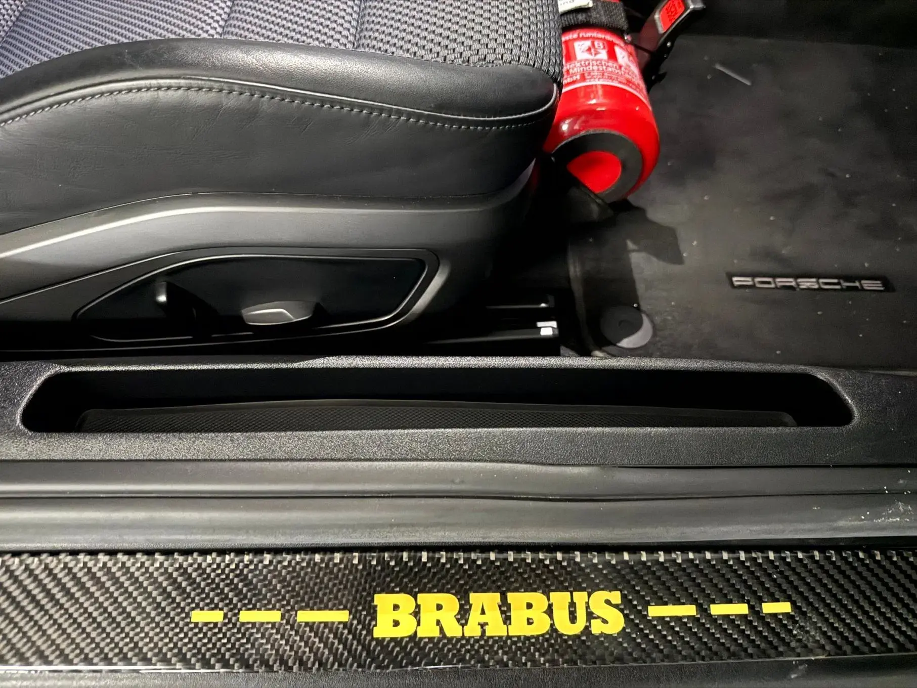 Porsche 911 (992) Carrera S PDK 45