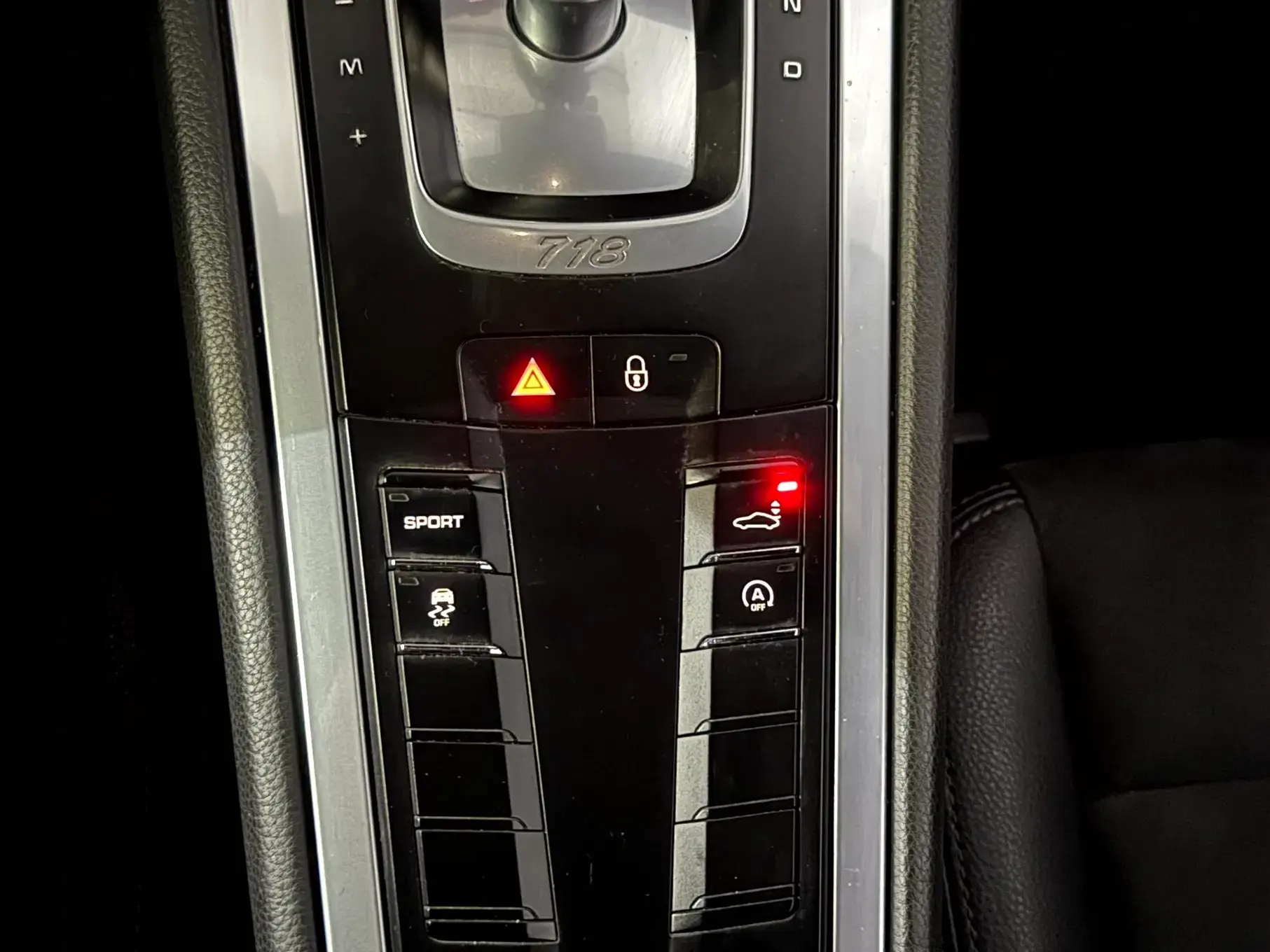 Porsche 718 Cayman 24