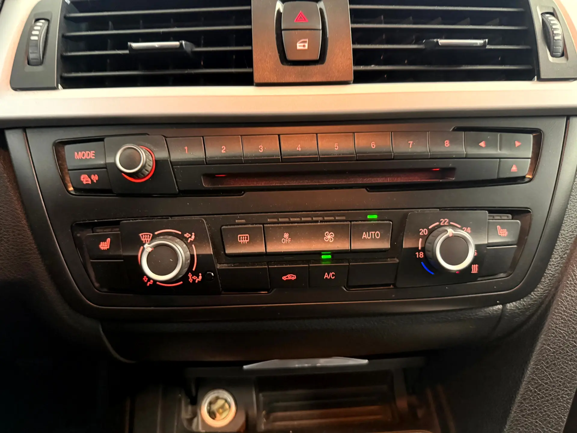 BMW 318 d Navigation 29
